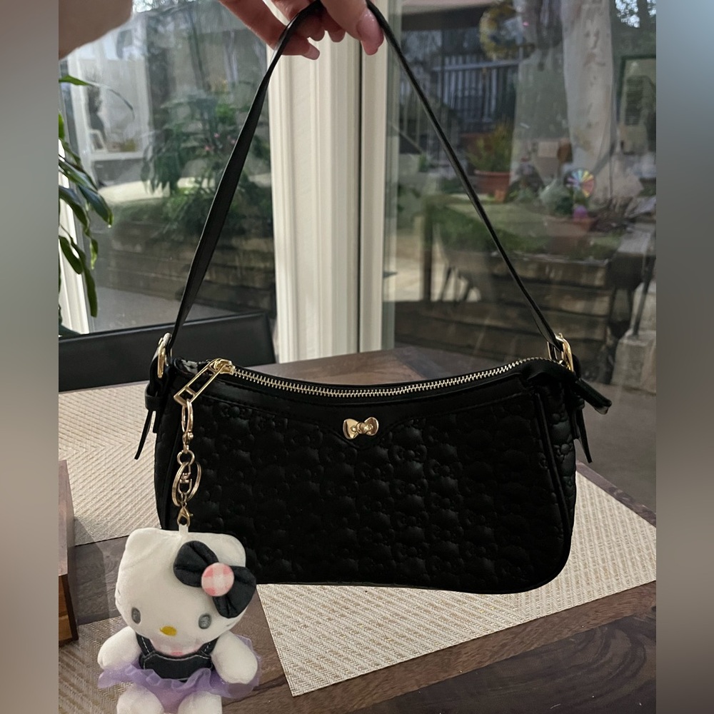 Hello Kitty Shoulder Bag + matching hello kitty wallet